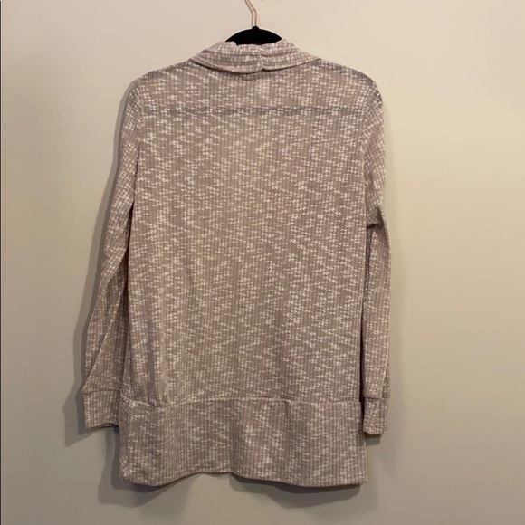 Cream and white cardigan - Picture 2 of 3